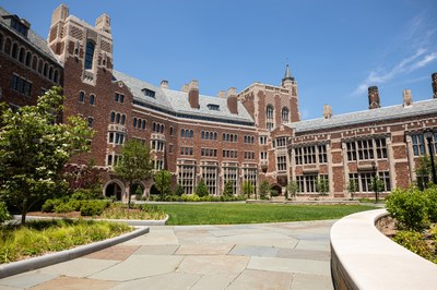 Yale University Humanities Quadrangle (by Andrew Hurley)